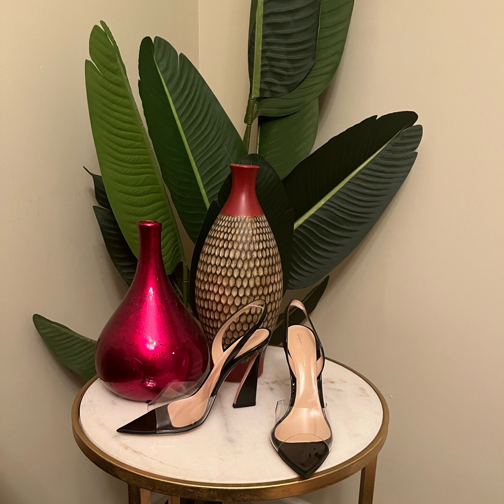 Beautiful Brand New Gianvito Rossi Sandals